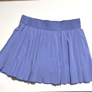 Aritzia Tennis Skirt sized Small